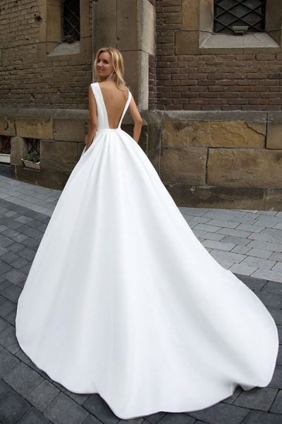 Очаровательные свадебные платья 2019-2020 &ndash; модные новинки, модели и фасоны