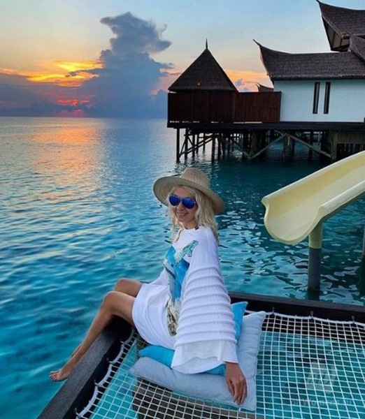 Евгений Плющенко сильно ударился во время катания на водной горке: Видео