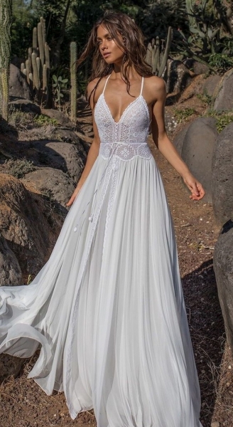 Очаровательные свадебные платья 2019-2020 &ndash; модные новинки, модели и фасоны