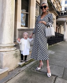 Самая стильная беременная в&nbsp;мире научила женщин не&nbsp;стыдиться своего живота