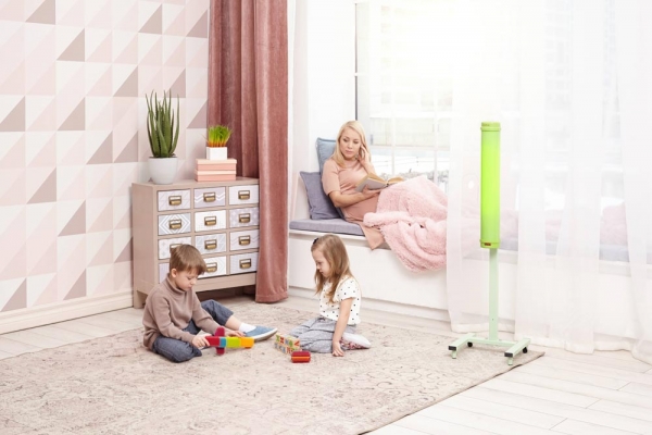 
		Как защитить семью от гриппа и ОРВИ.  профилактика гриппа и простуды, марлевая повязка, медицинская маска, бактерицидная лампа