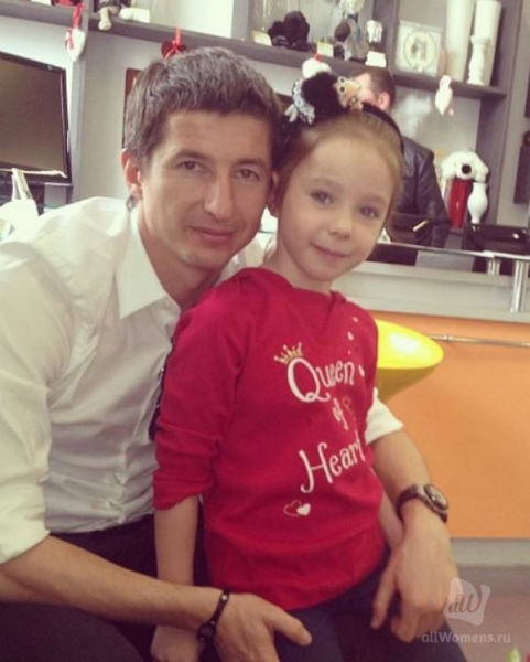 От Евгения Алдонина подписчики требуют пост о Юлии Началовой: в Instagram бывшего мужа певицы назревает скандал